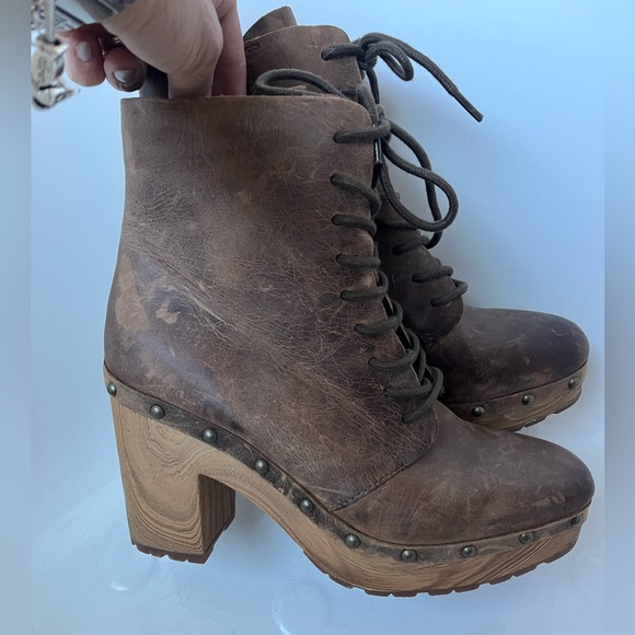 Kirk-Ease Sherborn Platform Bootie  size 7 - Picture 7 of 10